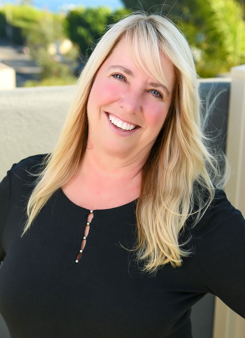 Donna Szmurlo Corner Escrow